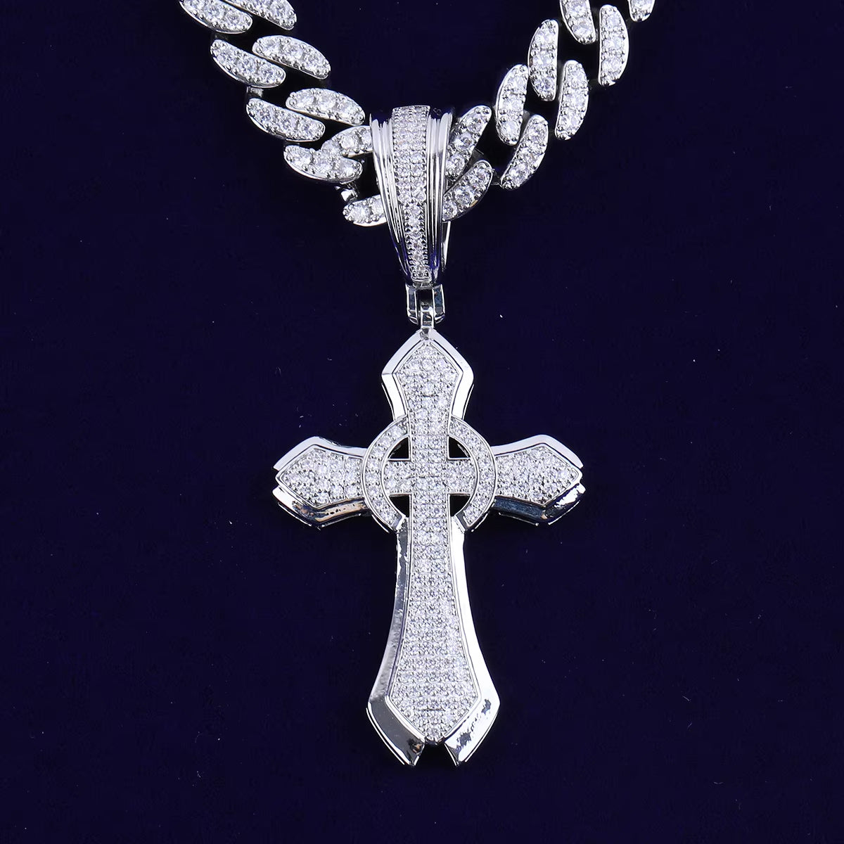 Bubble Letter Iced Out Cicle Cross Necklace Pendant for Men Prong Setting Cubic Zirconia Hip Hop Jewelry