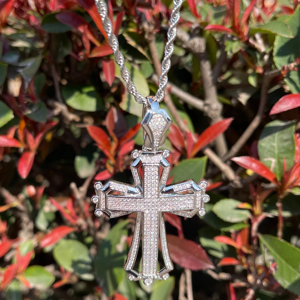 Bubble Letter Iced Out Cross for Men Cubic Zirconia Prong Setting Hollow Shape Real Gold Plated Hip Hop Jewelry 2023 Trend