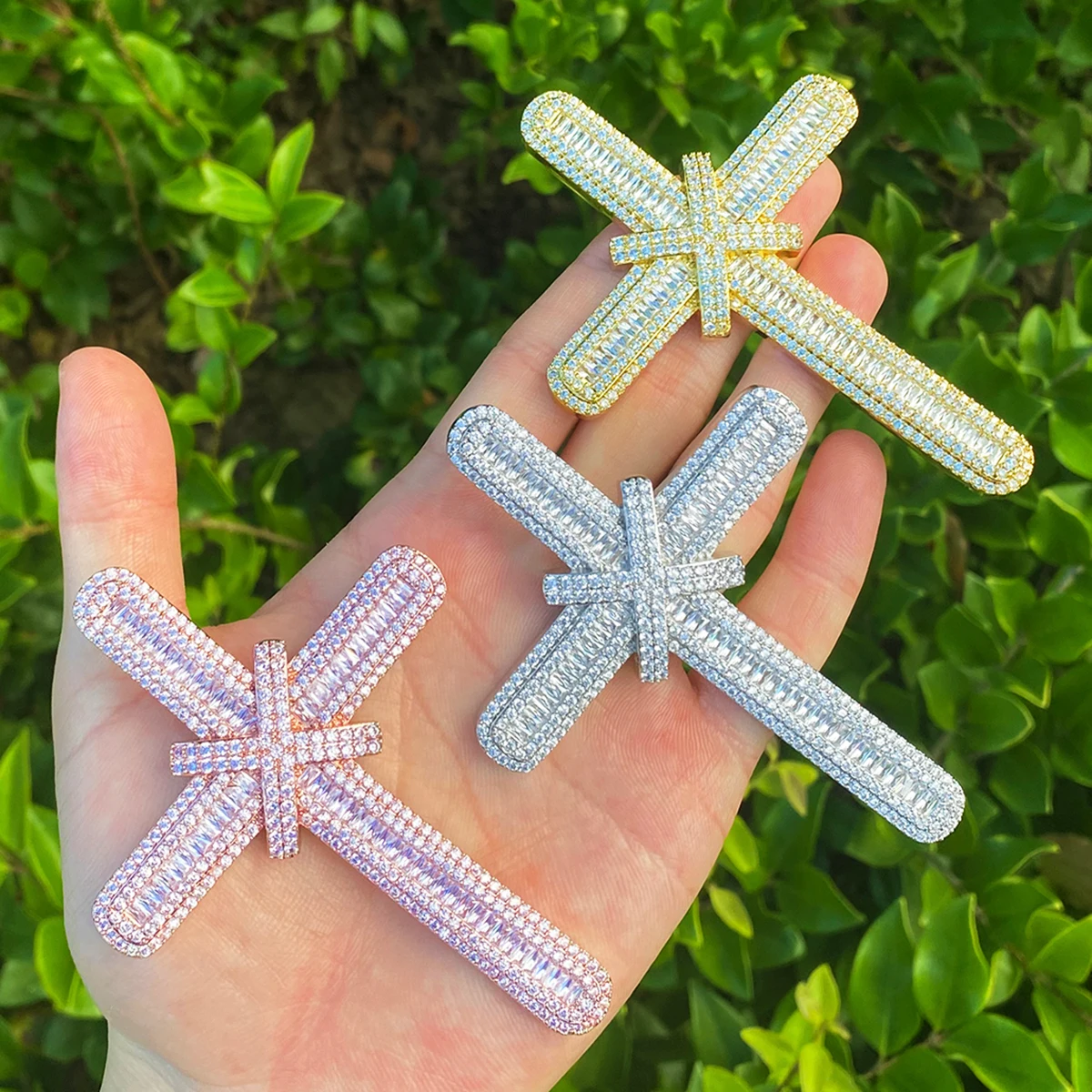 Bubble Letter Iced Out Super Big Cross Necklace Pendant for Men Prong Setting 5A Cubic Zirconia Hip Hop Jewelry