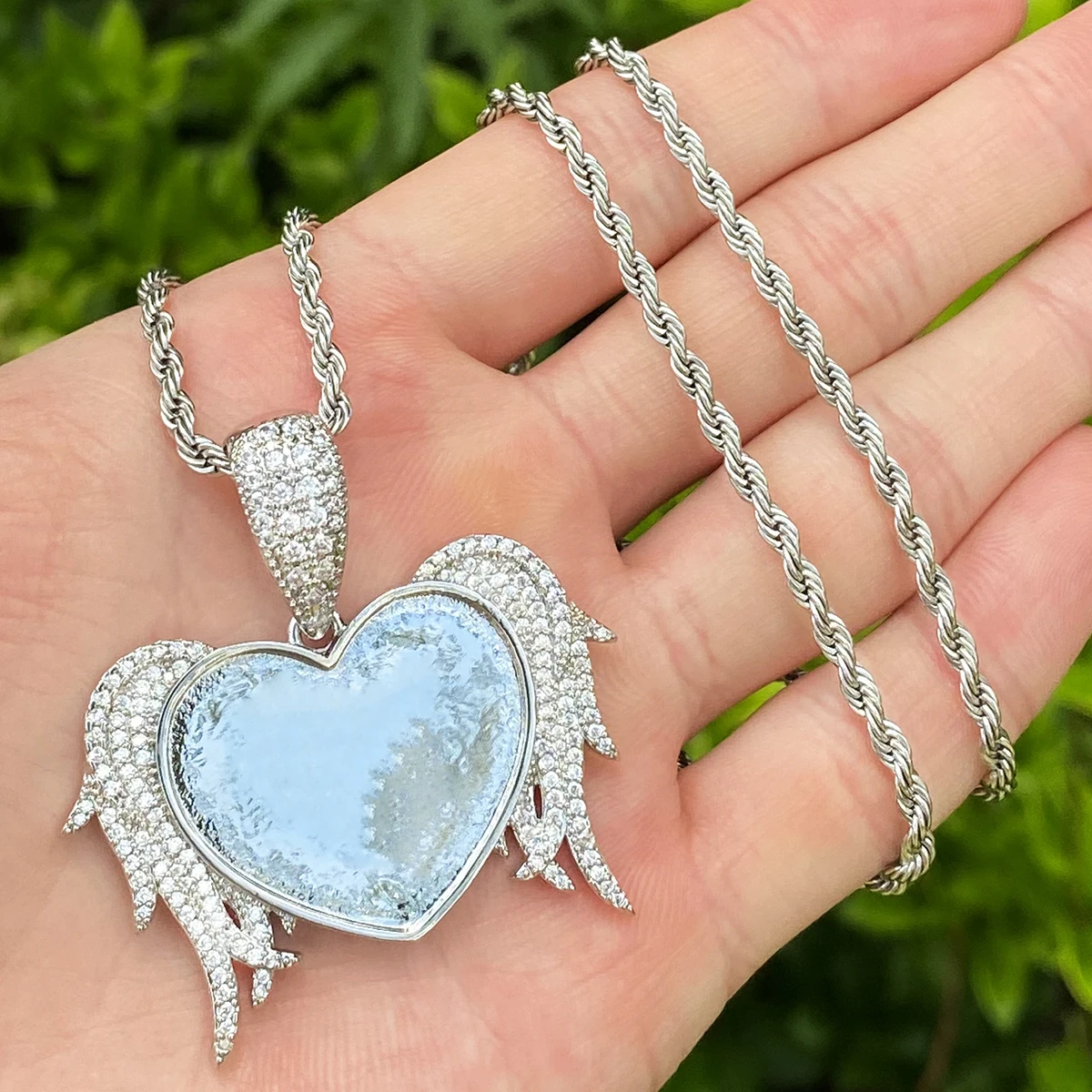 Bubble Letter Iced Out Heart Custom Photo Necklace Pendant for Women Real Gold Plated 5A Cubic Zirconia Hip Hop Jewelry