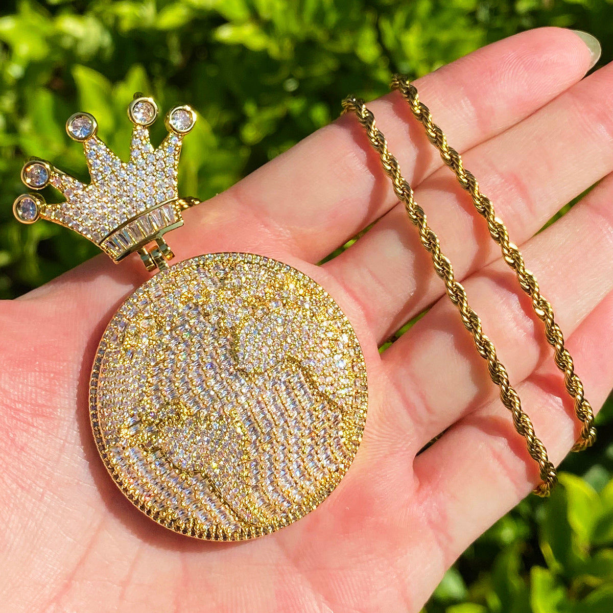 Bubble Letter Iced Out Globe World Crown Bail Necklace Pendant for Men Real Gold Plated 5A Grade Hip Hop Jewelry