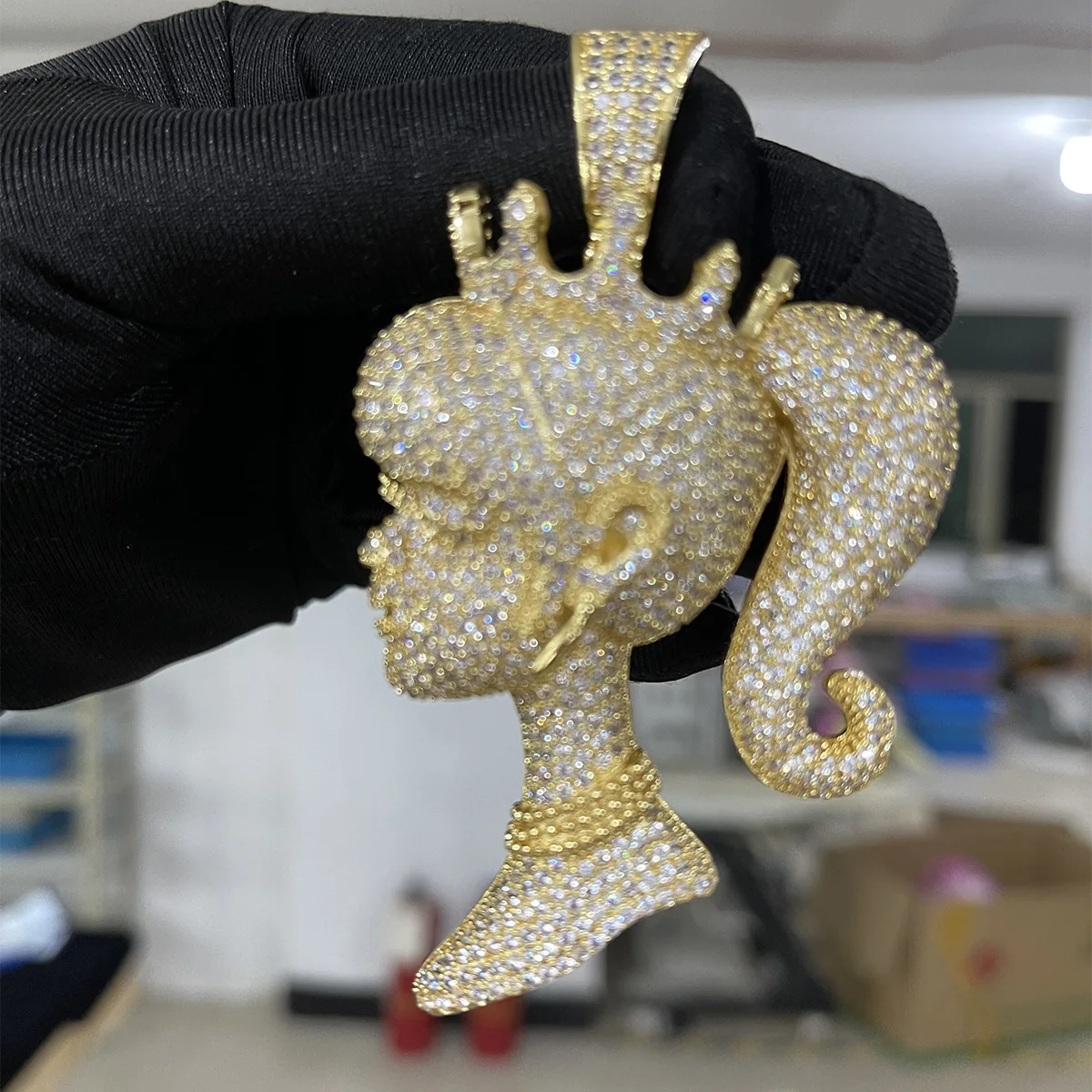 Bubble Letter Girl Head Shape Doll Queen Necklace for Women Real Gold Plated Hip Hop Rock Rapper Pendant Jewelry Gift