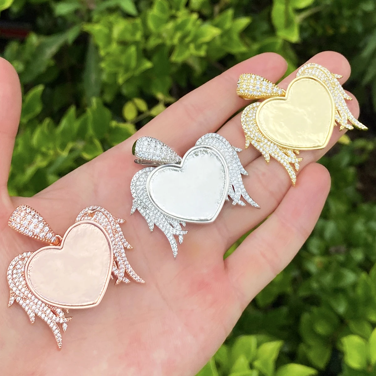 Bubble Letter Iced Out Heart Custom Photo Necklace Pendant for Women Real Gold Plated 5A Cubic Zirconia Hip Hop Jewelry