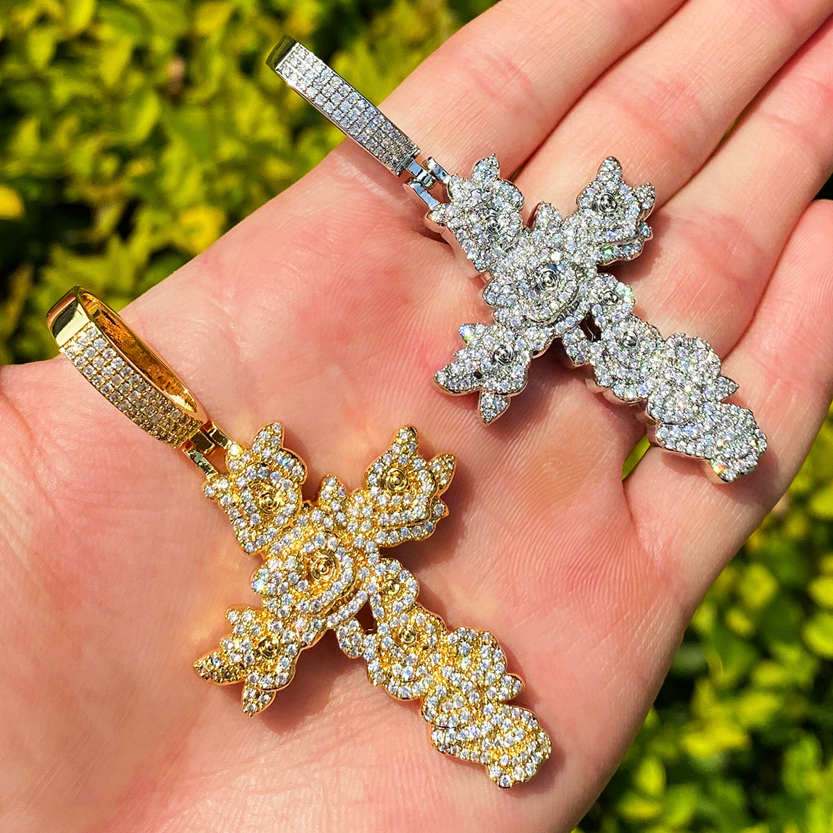 Bubble Letter Iced Out Rose Flower Cross Necklace Pendant for Women Real Gold Plated 5A Cubic Zirconia Hip Hop Jewelry