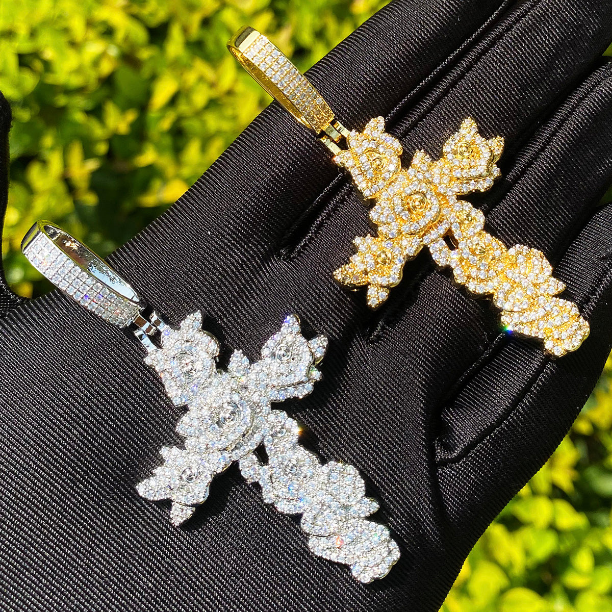 Bubble Letter Iced Out Rose Flower Cross Necklace Pendant for Women Real Gold Plated 5A Cubic Zirconia Hip Hop Jewelry