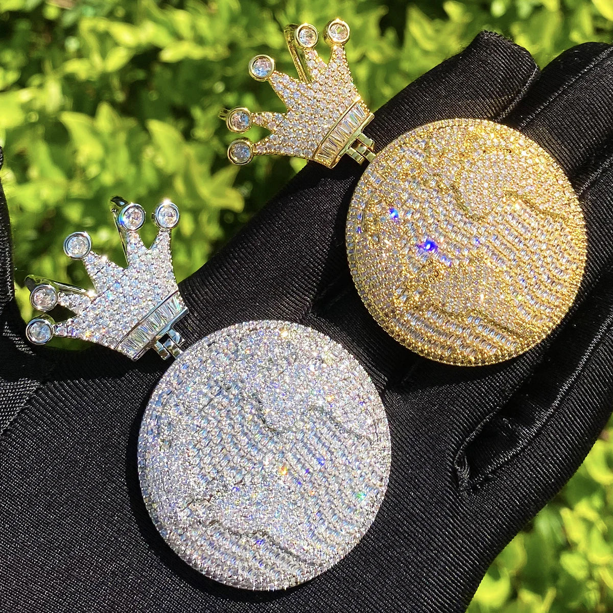 Bubble Letter Iced Out Globe World Crown Bail Necklace Pendant for Men Real Gold Plated 5A Grade Hip Hop Jewelry