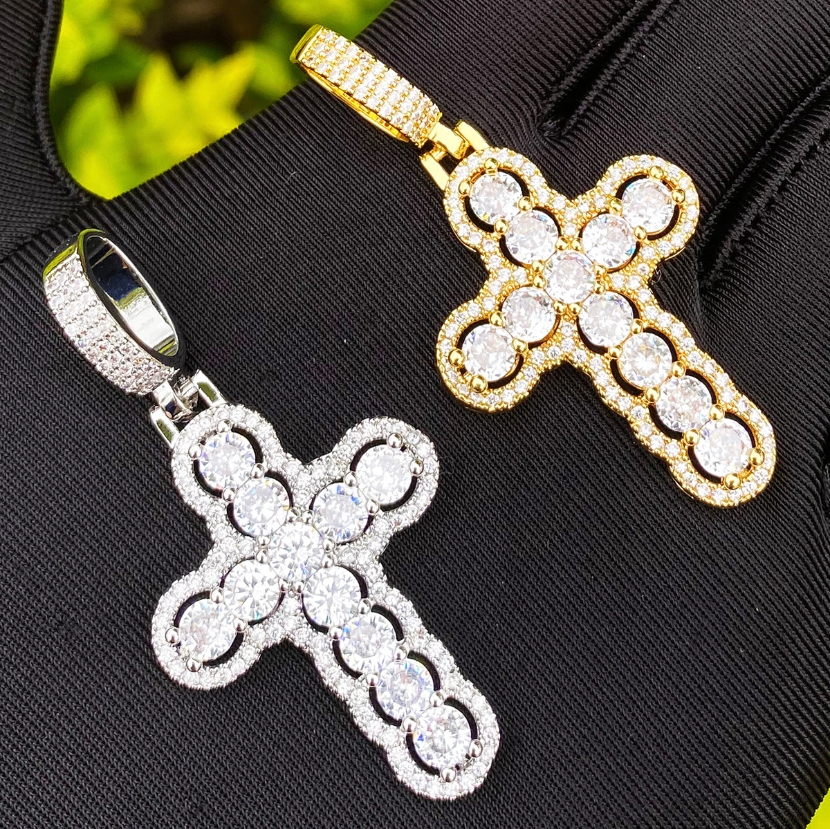 Bubble Letter Iced Out Hollow Cross Necklace Pendant for Men Real Gold Plated 5A Cubic Zirconia Hip Hop Jewelry