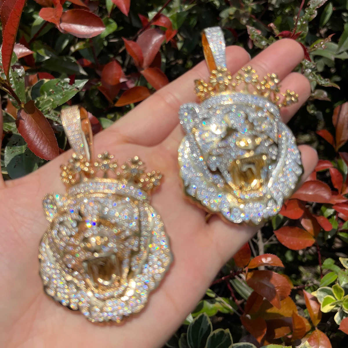 Bubble Letter Lion Crown Necklace for Men Iced Out Prong Setting Pendant Chain Double Color Hip Hop Jewelry