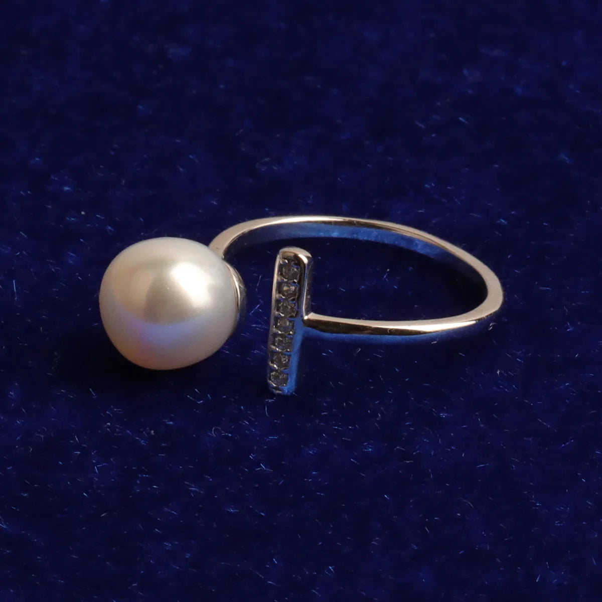 Pearl Ring Women’s Hip Hop Jewelry