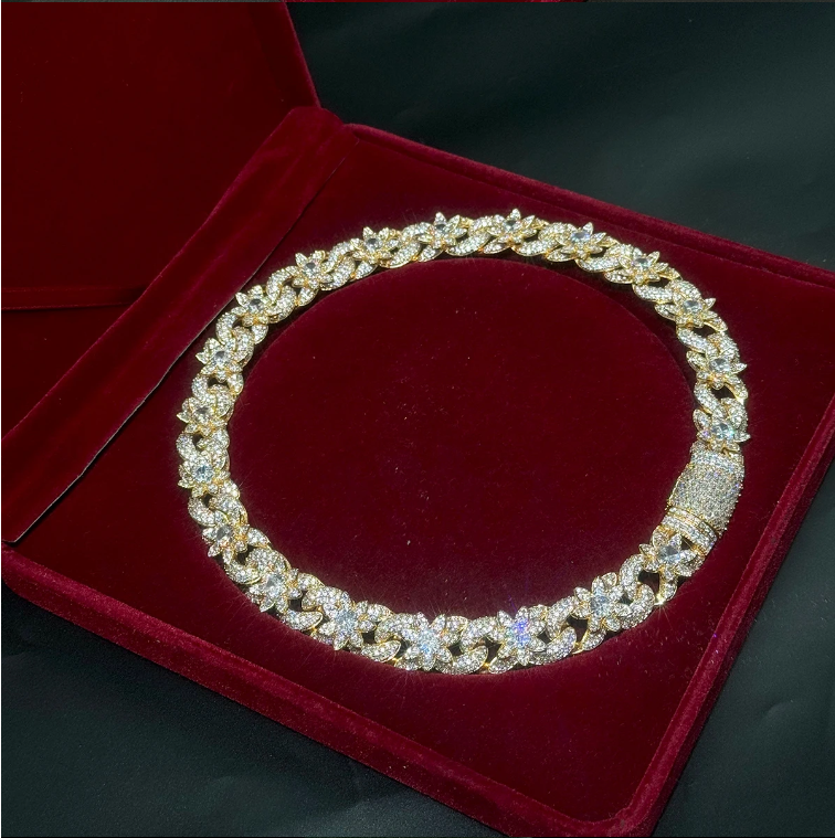 Bubble Letter Iced Out Flower Necklace Cuban Link Chain for Women Prong Setting Cubic Zirconia Hip Hop Jewelry