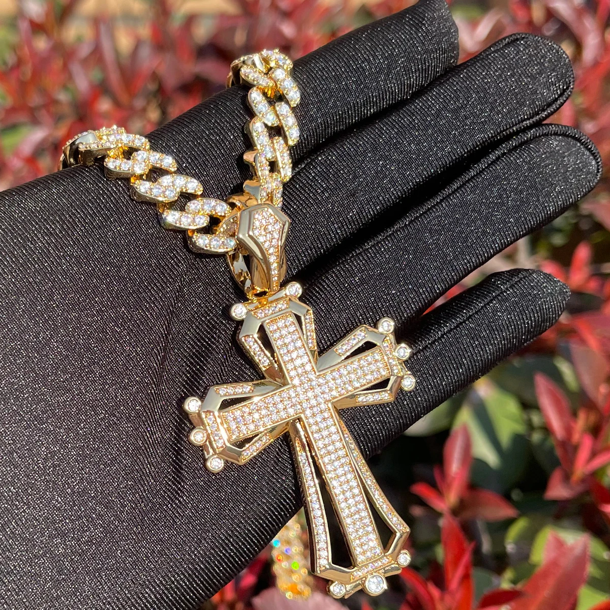 Bubble Letter Iced Out Cross for Men Cubic Zirconia Prong Setting Hollow Shape Real Gold Plated Hip Hop Jewelry 2023 Trend