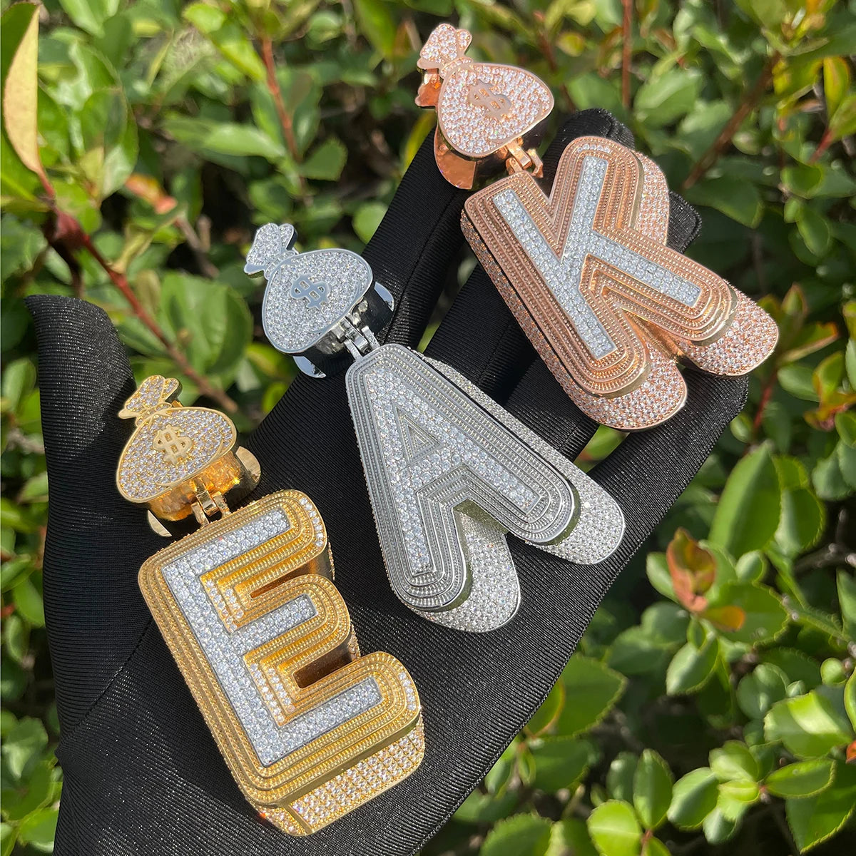 Bubble Letter Prong Setting Pendant Iced Out Initial Necklace for Men Gold Plated Hip Hop Fashion Jewelry Money Bag Bail