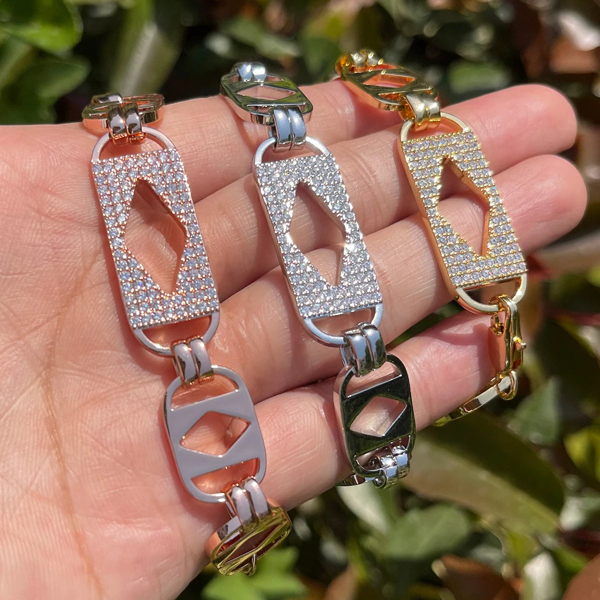 Bubble Letter Iced Out Box Cuban Link Bracelet for Women Real Gold Plated Hip Hop Fashion Jewelry