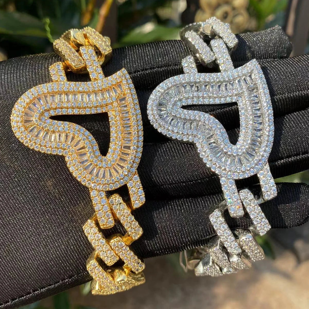 Bubble Letter Big Open Heart Charm Cuban Link Bracelet for Women Real Gold Plated Hip Hop Jewelry Iced Out Fashion Accessories