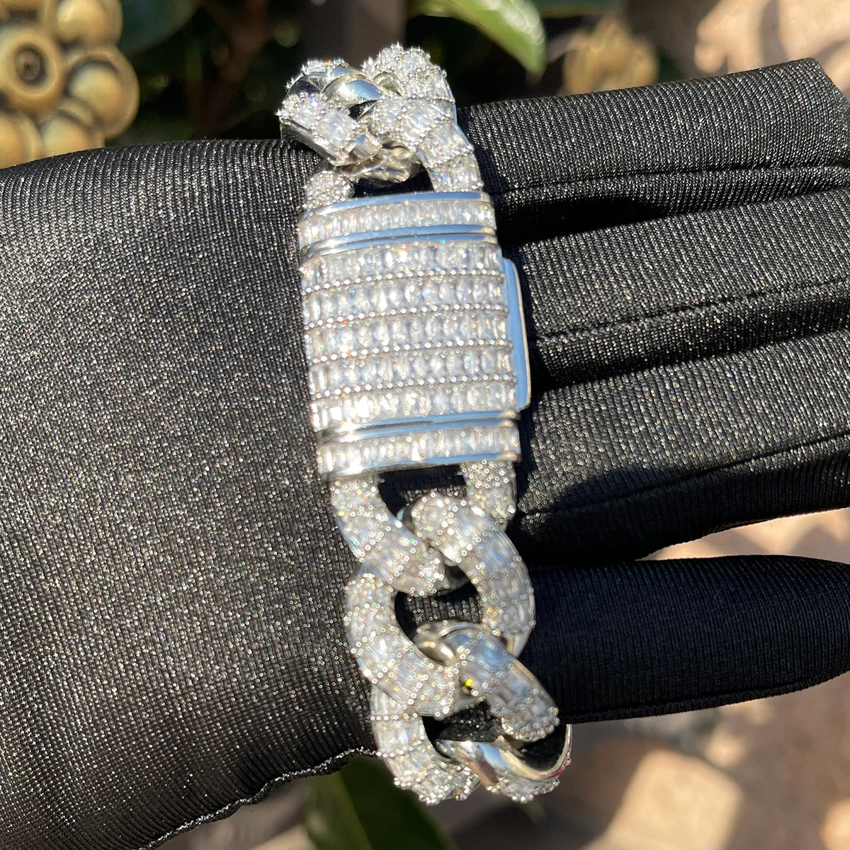 Bubble Letter Baguette Cuban Link Bracelet for Men Iced Out Prong Setting Micro Pave Hip Hop Fashinon Jewelry Gift