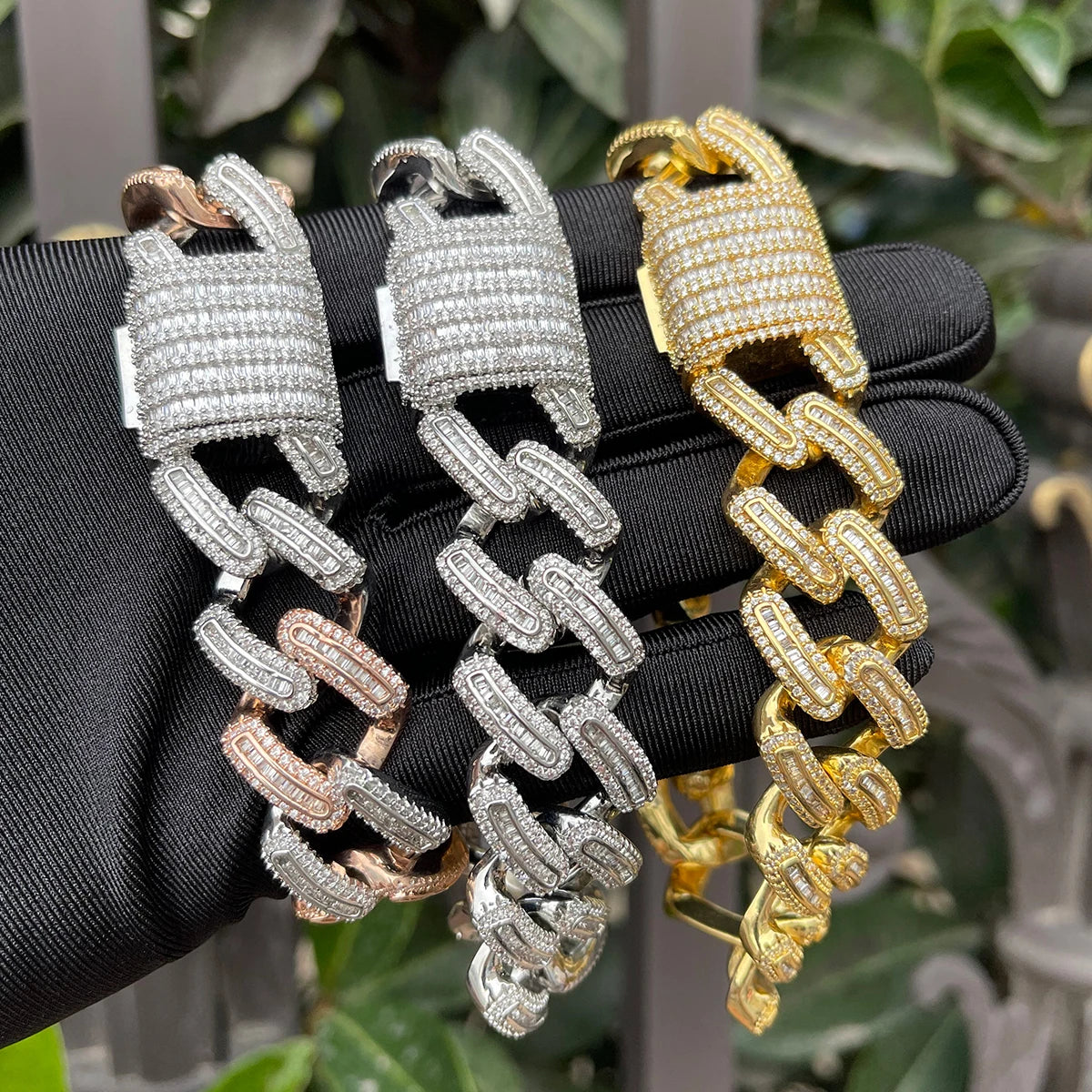 Bubble Letter Iced Out Miami Cuban Link Bracelet for Men Micro Pave Prong Setting Baguette Charms Hip Hop Jewelry