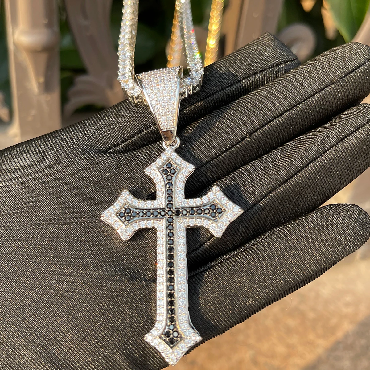 Bubble Letter Iced Out Cross Pendant Necklace for Men Prong Setting Bling Charms Real Gold Plated Hip Hop Jewelry