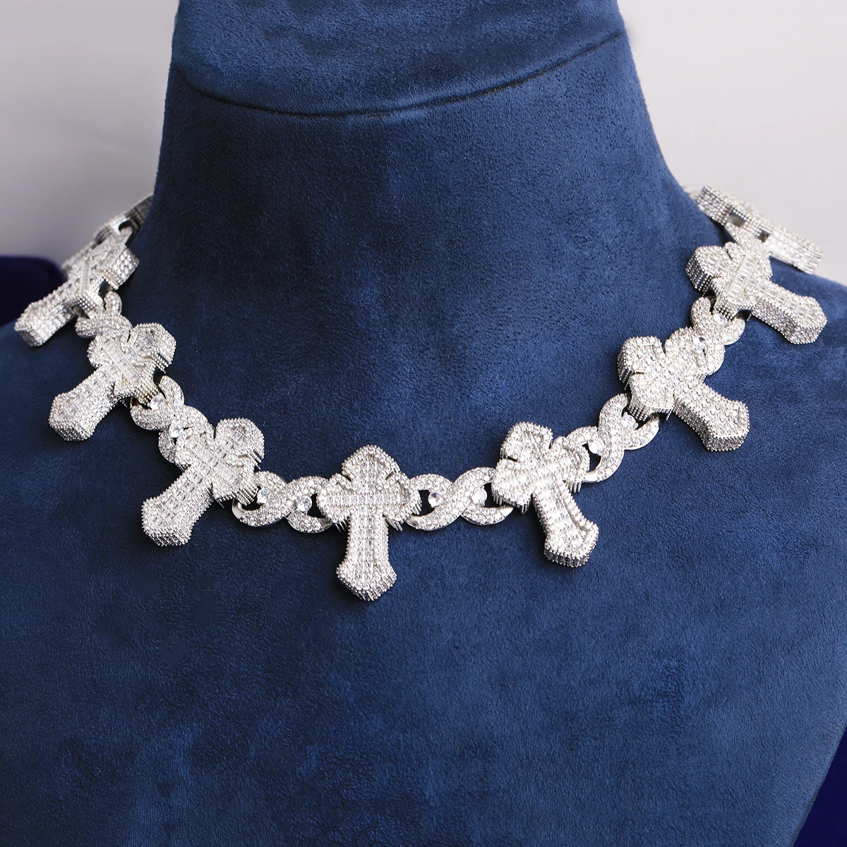 Bubble Letter Iced Out Cross Infinity Chain for Men Necklace Choker 5A Cubic Zirconia Hip Hop Jewelry