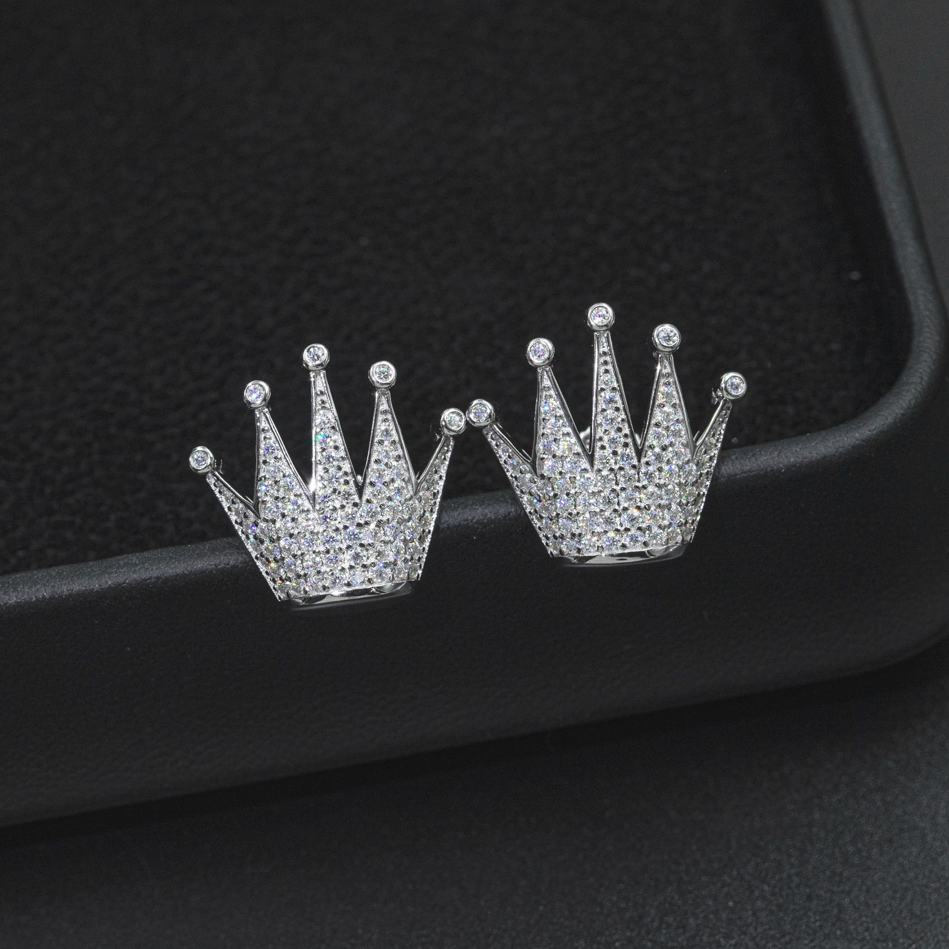 Bubble Letter Silver Moissanite VVS Crown Stud Earring for Men Hip Hop Jewelry