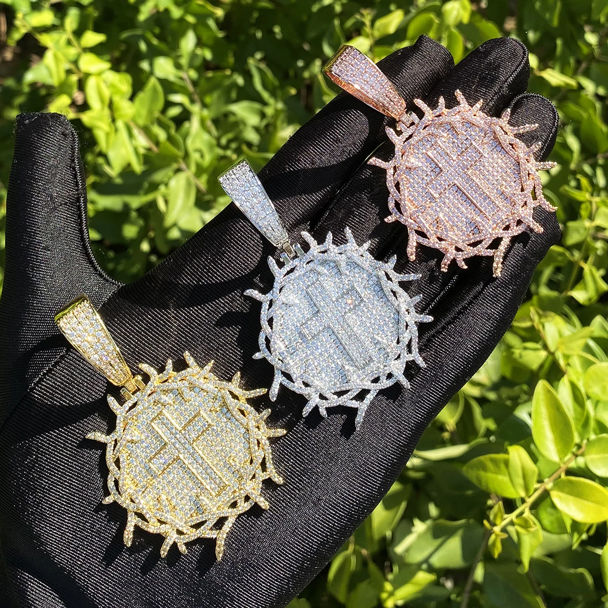 Bubble Letter Iced Out Barbered Wire Circle Cross Necklace Pendant for Men 5A Cubic Zirconia Gold Plated Hip Hop Jewelry