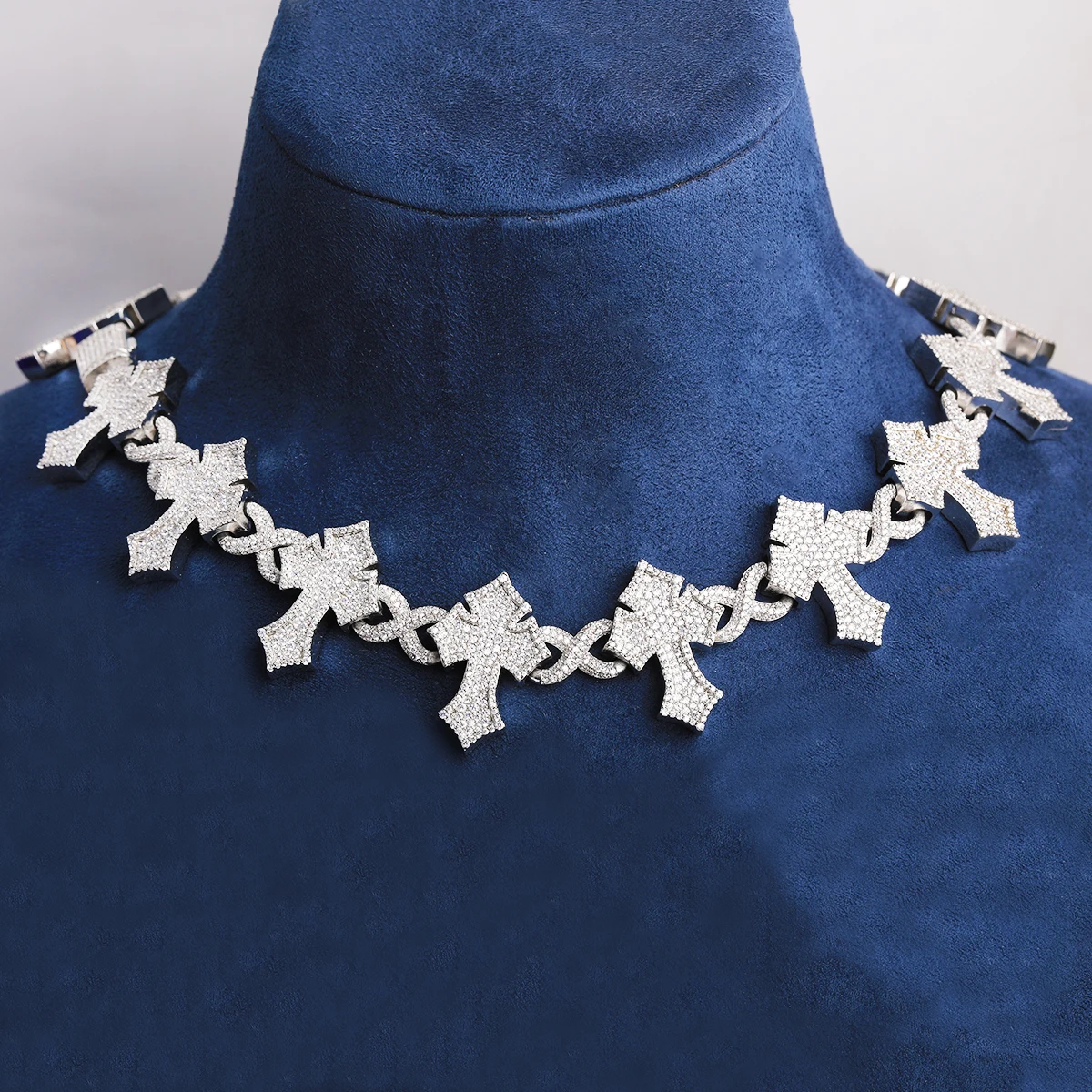 Bubble Letter Iced Out Cross Link Chain for Men Necklace Choker Prong Setting Hip Hop Jewelry