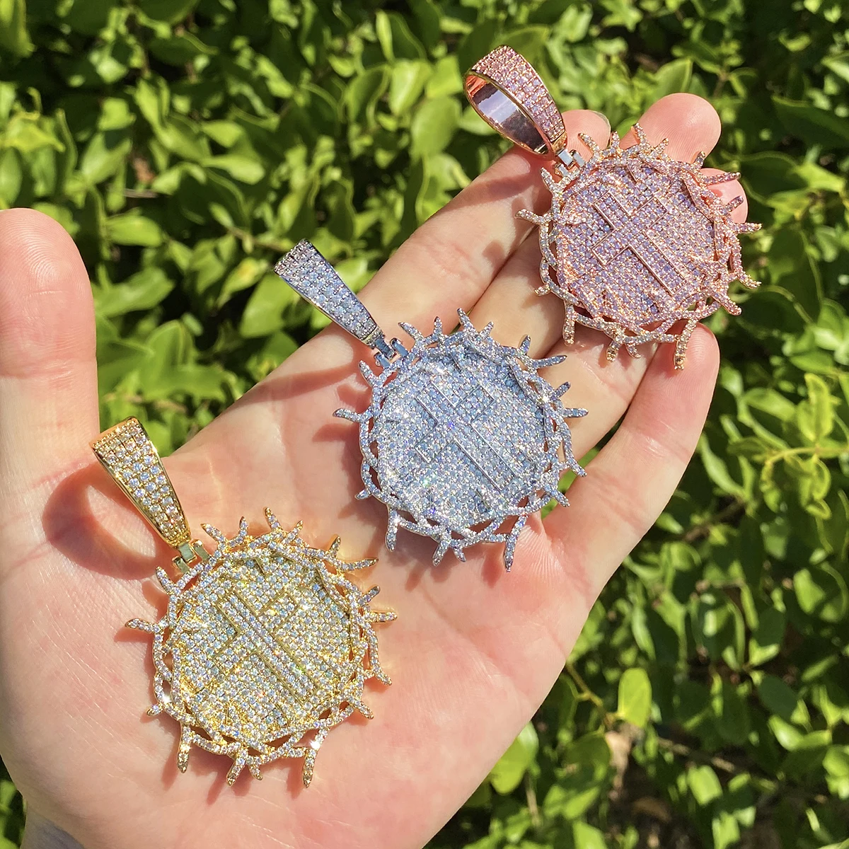 Bubble Letter Iced Out Barbered Wire Circle Cross Necklace Pendant for Men 5A Cubic Zirconia Gold Plated Hip Hop Jewelry