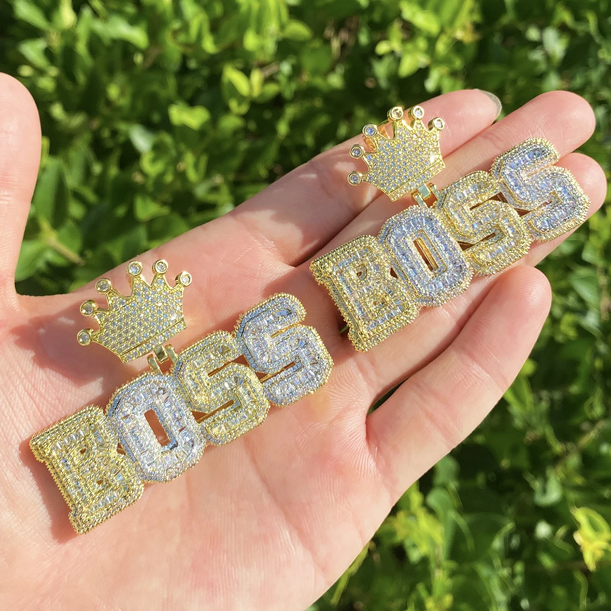 Bubble Letter Iced Out Boss Crown Bail Necklace Pendant for Men 5A Cubic Zirconia Prong Setting Hip Hop Jewelry