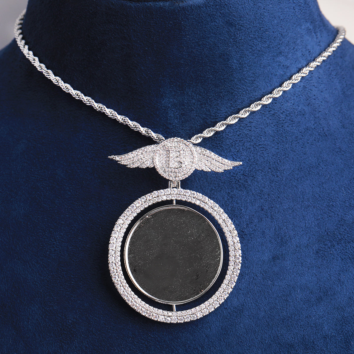 Bubble Letter Iced Out Custom Photo Necklace for Men Wing Bail 5A Cubic Zirconia Gold Plated Hip Hop Jewelry