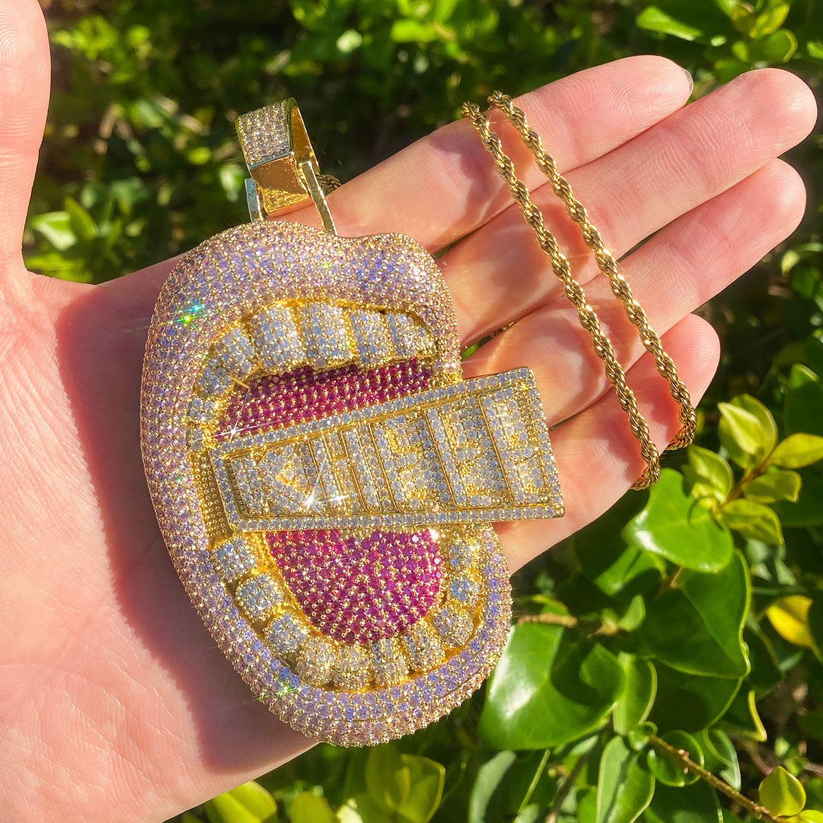 Bubble Letter Iced Out Big Mouth for Men Colgante Kheee Oro 5A Cubic Zirconia Copper Gold Plated Hip Hop Jewelry