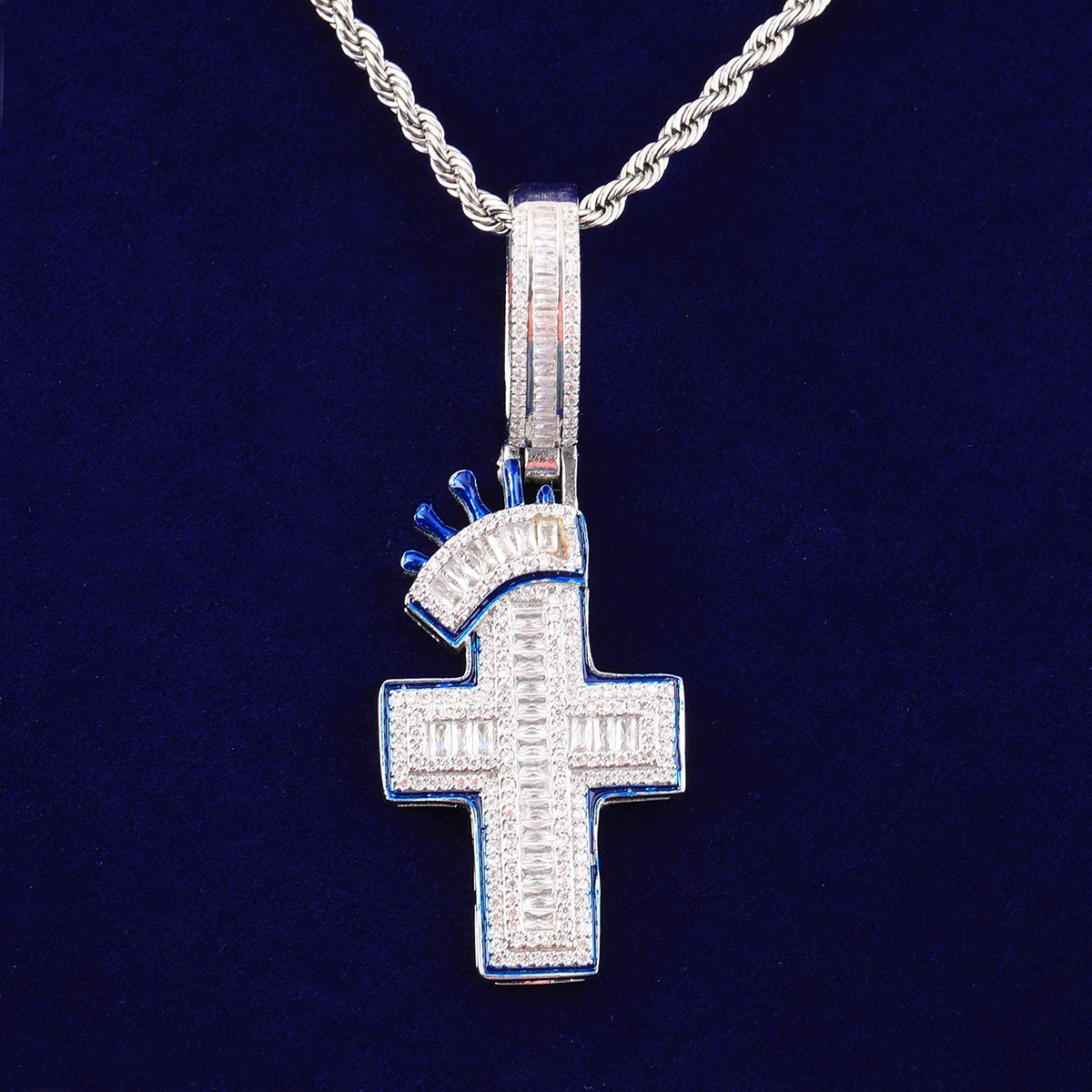 Bubble Letter Iced Out Cross Cross Necklace Pendant for Women Micro Pave Charms Bling Hip Hop Jewelry