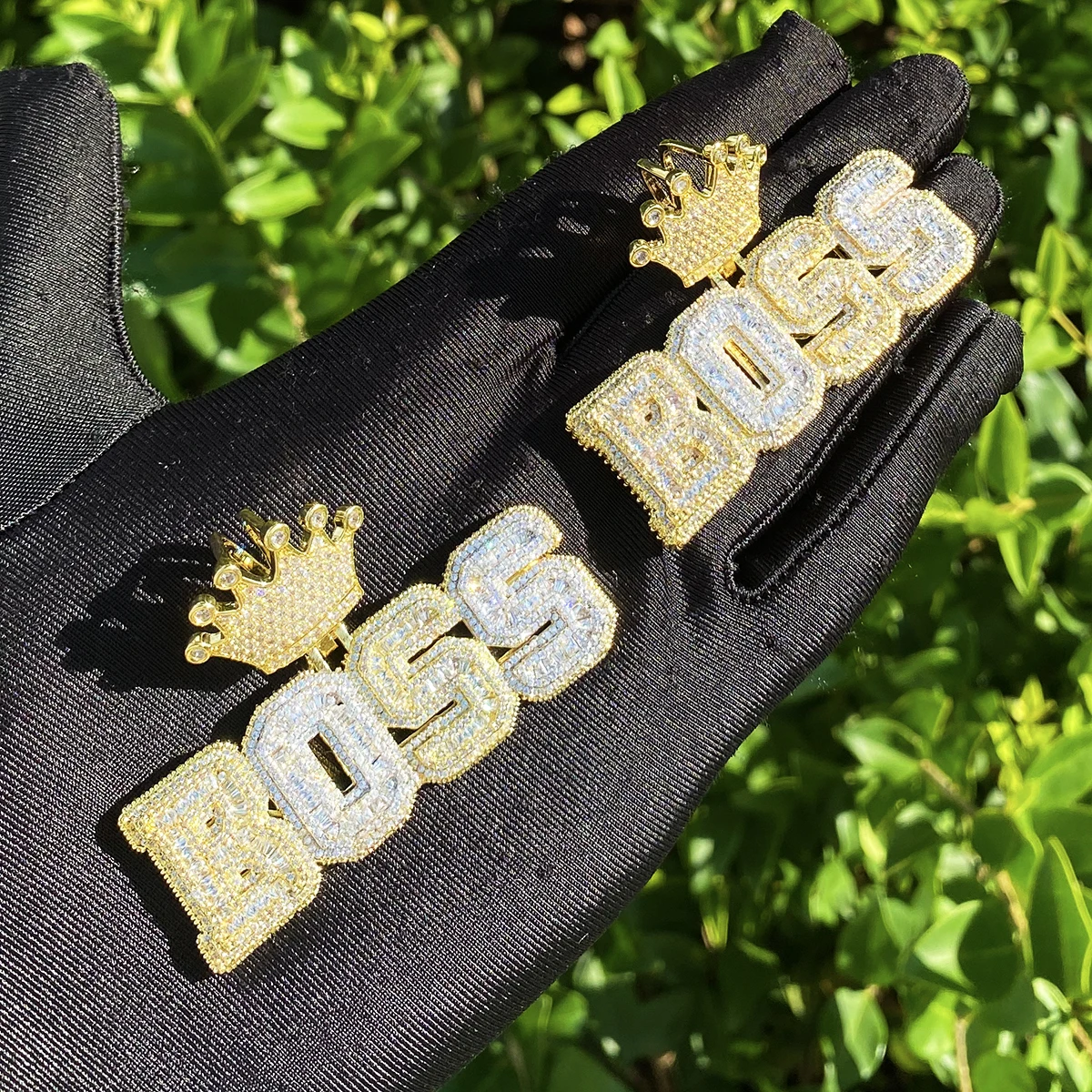 Bubble Letter Iced Out Boss Crown Bail Necklace Pendant for Men 5A Cubic Zirconia Prong Setting Hip Hop Jewelry