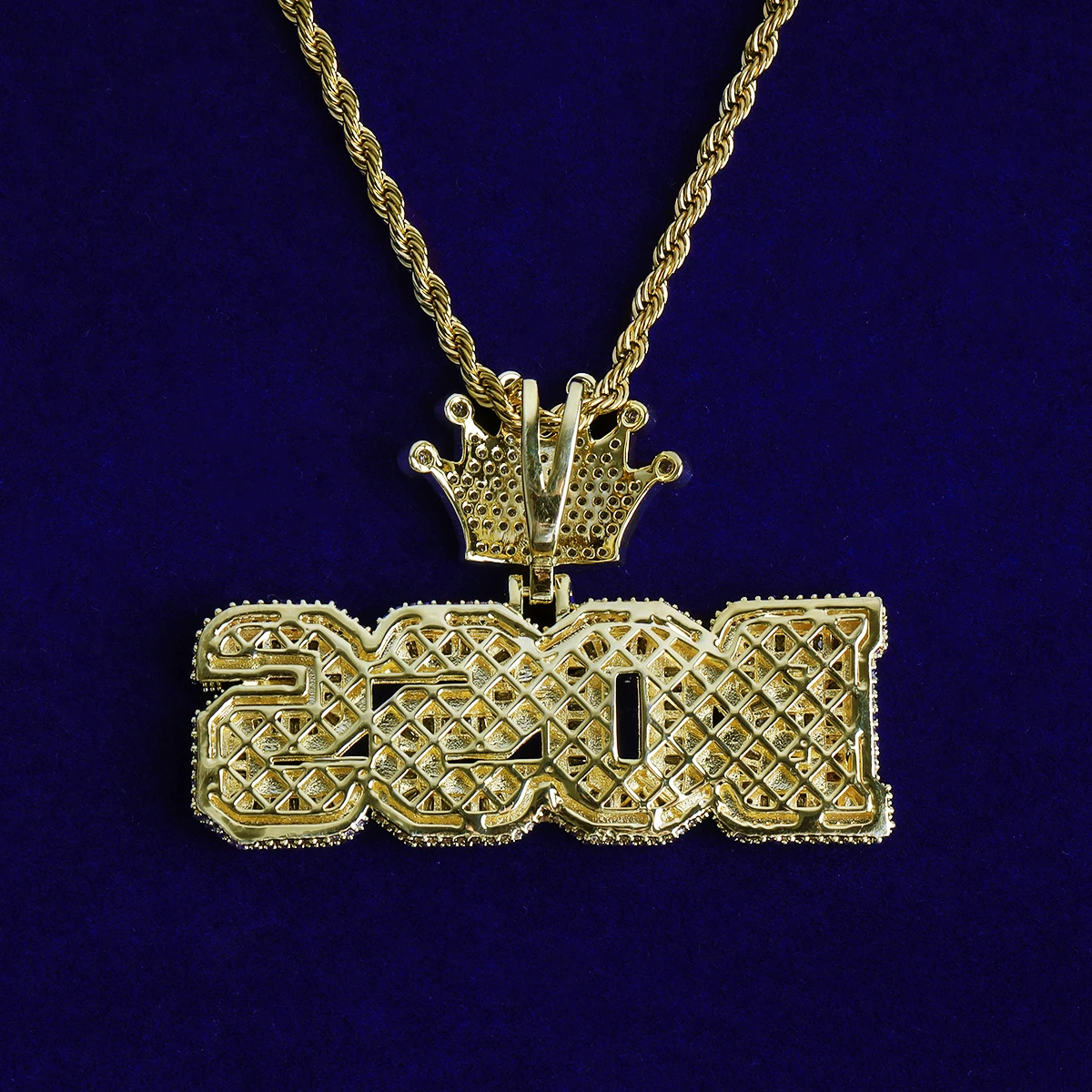 Bubble Letter Iced Out Boss Crown Bail Necklace Pendant for Men 5A Cubic Zirconia Prong Setting Hip Hop Jewelry