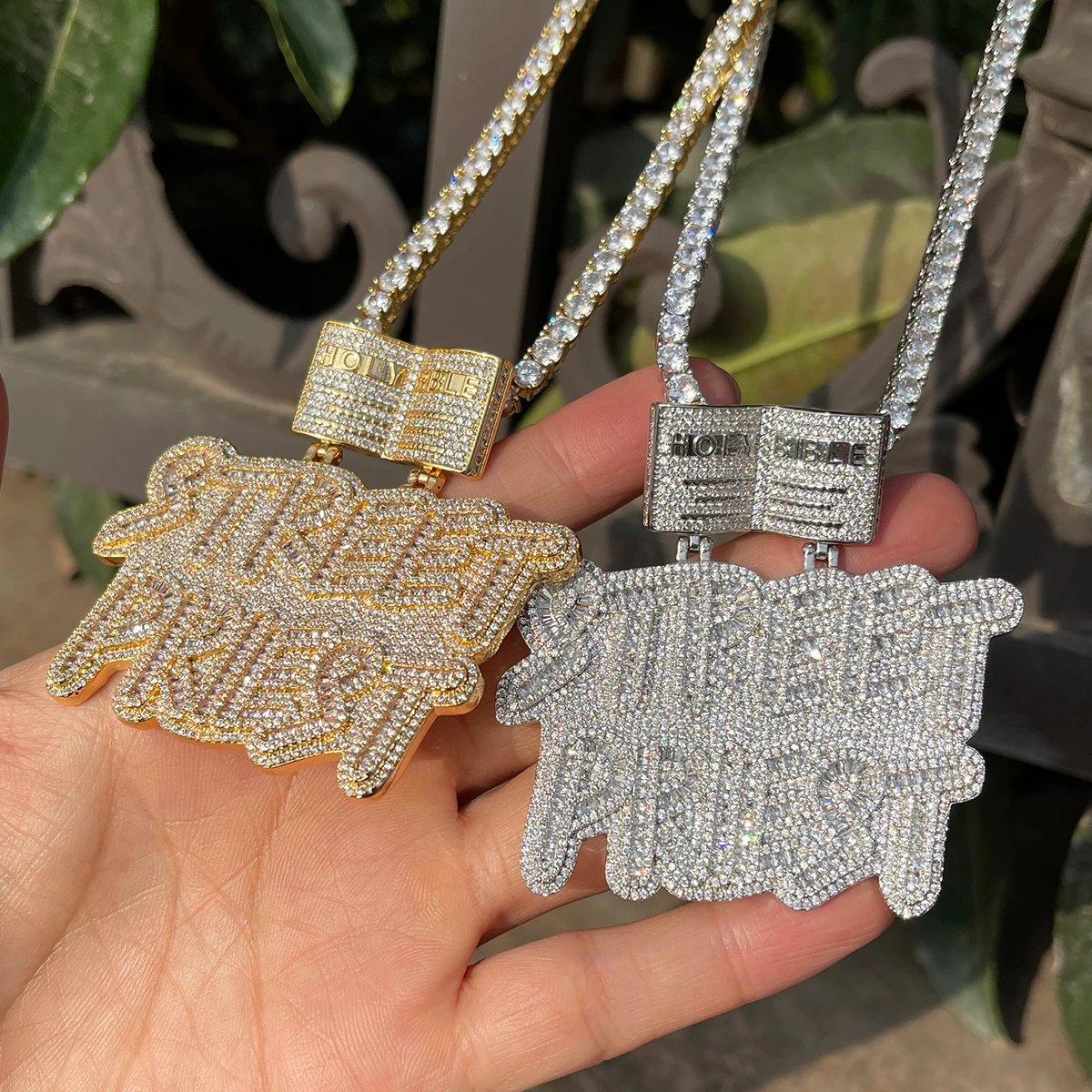 Bubble Letter Iced Out Street Priest Pendant Necklace Prong Setting Cubic Zirconia Real Gold Plated Hip Hop Fashion Jewelry