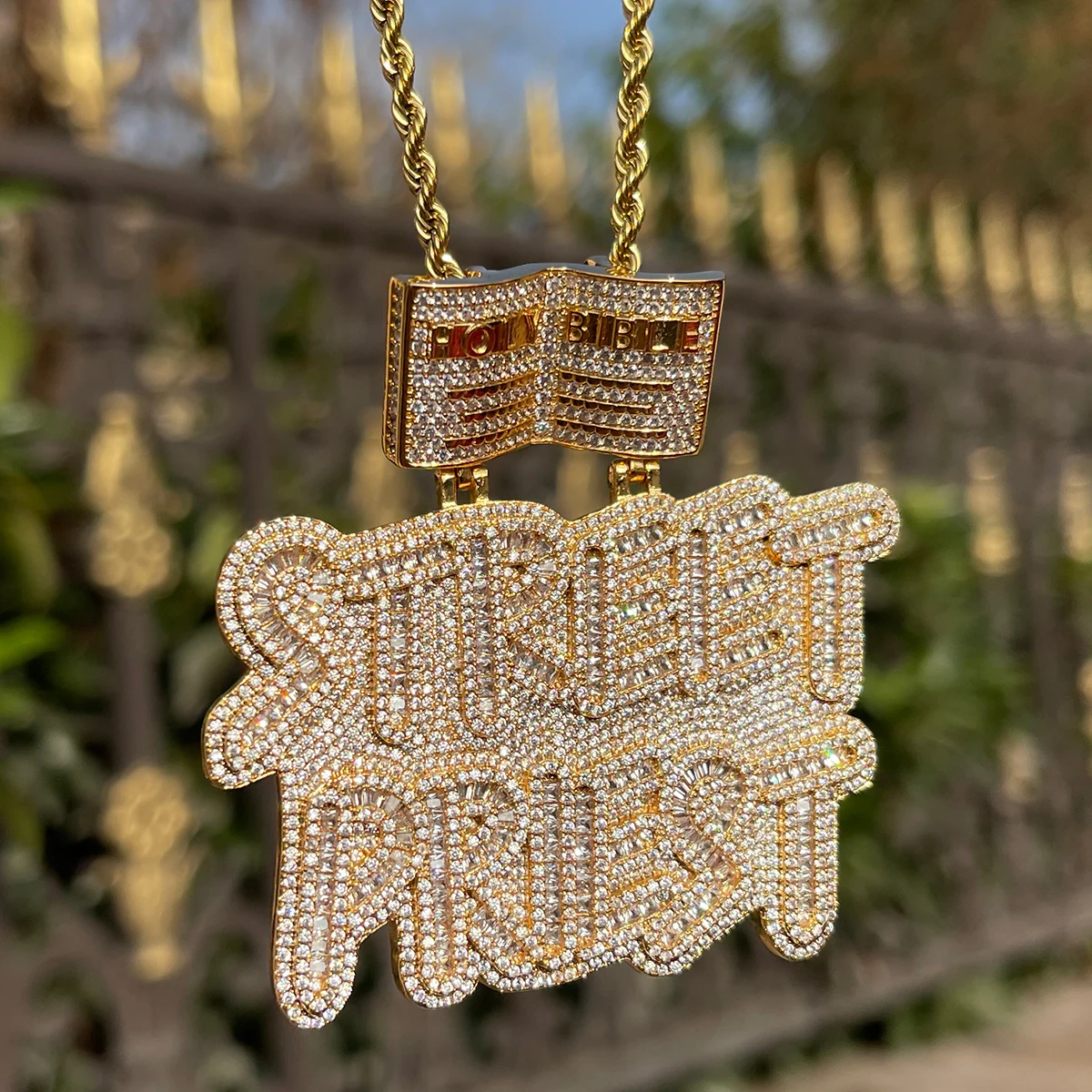 Bubble Letter Iced Out Street Priest Pendant Necklace Prong Setting Cubic Zirconia Real Gold Plated Hip Hop Fashion Jewelry