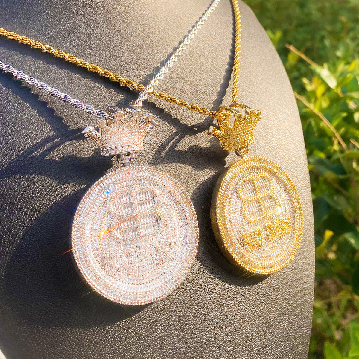 Bubble Letter Iced Out Big Boss Crown Bail Necklace Pendant for Men 5A Cubic Zirconia Gold Plated Hip Hop Jewelry