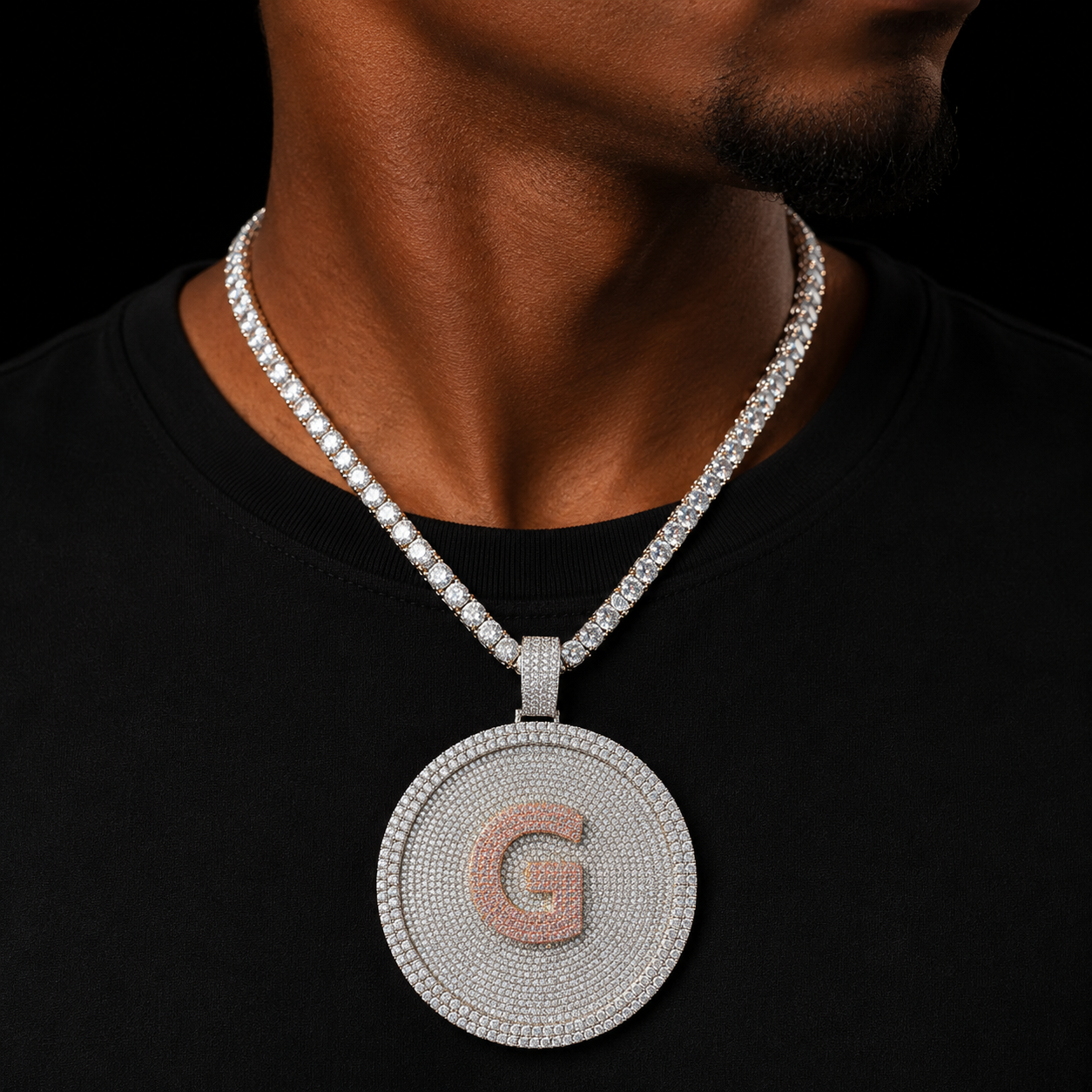 Bubble Letter Iced Out Disc Name Plates Personalized Pendant Customized Jewelry for Men Micro Pave Prong Setting Charms