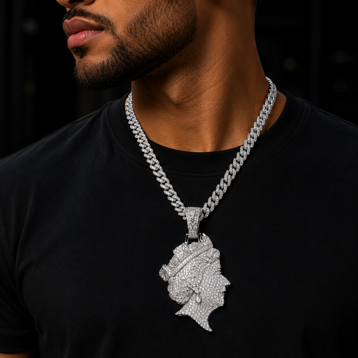 Bubble Letter Iced Out Queen Head Necklace Pendant for Men Real Gold Plated 5A Cubic Zirconia Hip Hop Jewelry