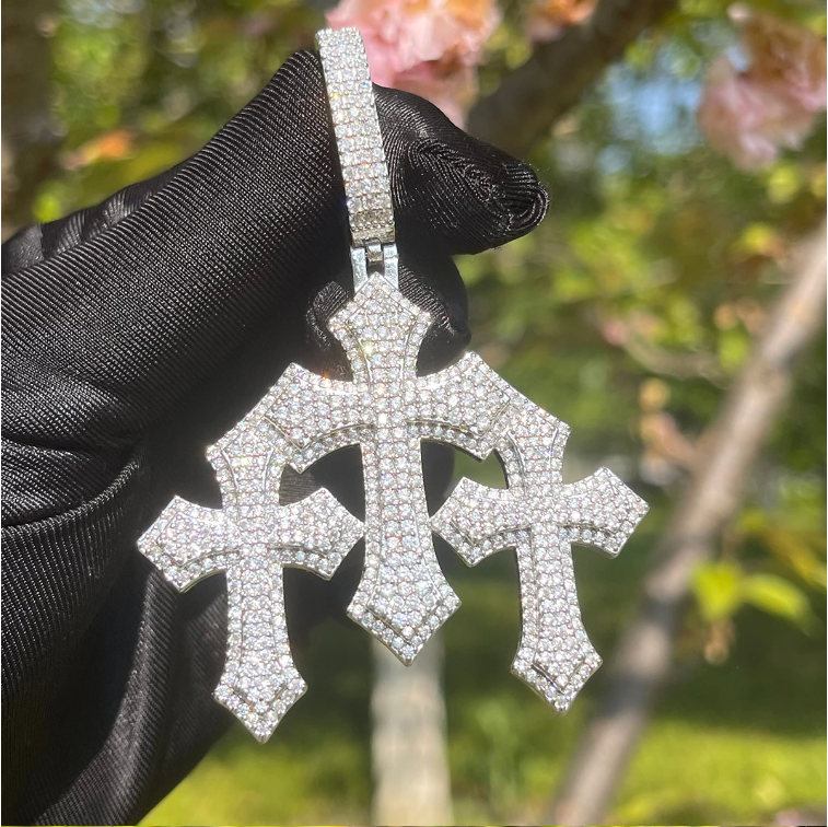 Bubble Letter Iced Out Cross For Women White Gold Plated Real Copper Cubic Zirconia Luxury Hip Hop Jewelry