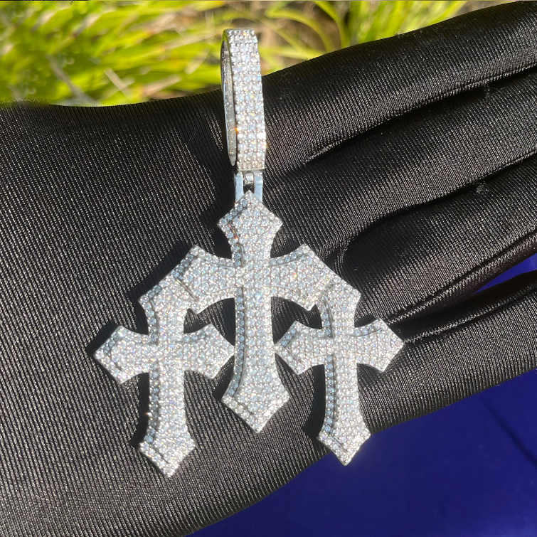 Bubble Letter Iced Out Cross For Women White Gold Plated Real Copper Cubic Zirconia Luxury Hip Hop Jewelry