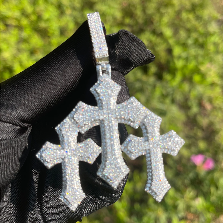 Bubble Letter Iced Out Cross For Women White Gold Plated Real Copper Cubic Zirconia Luxury Hip Hop Jewelry