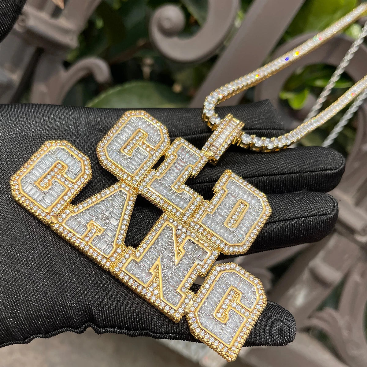 Bubble Letter Two Tone Custom Name Plates Necklace for Men Baguette Iced Out Personalized Pendant Prong Setting Hip Hop Jewelry