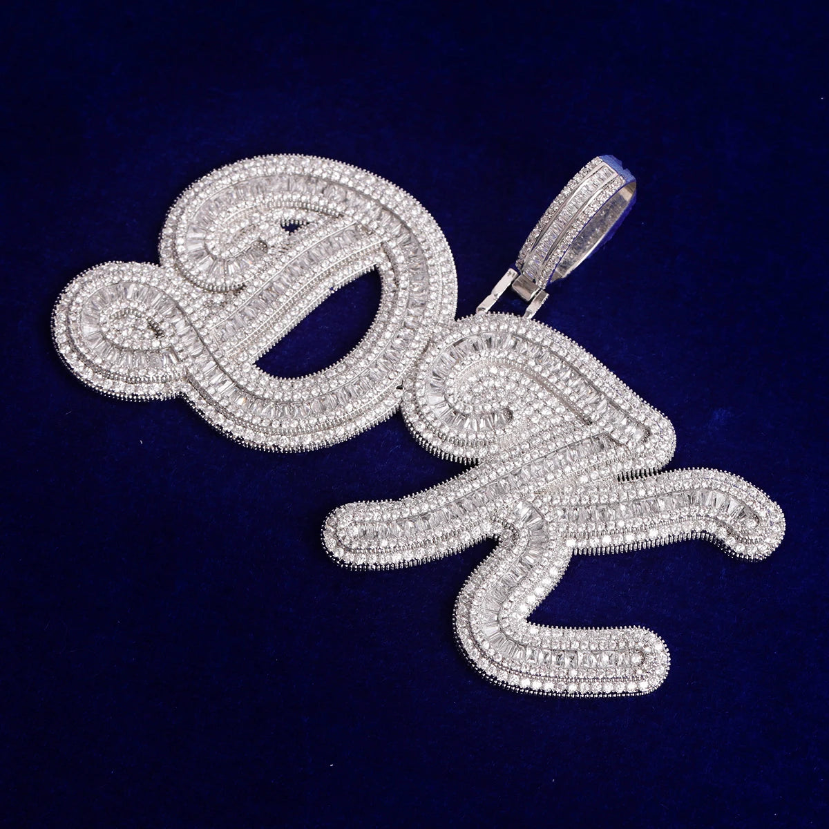 Bubble Letter Baguette Name Plate Necklace for Women Custom Pendant Iced Out Charms Hip Hop Fashion Jewelry