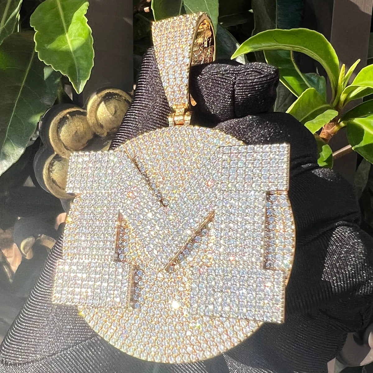 Bubble Letter Iced Out Disc Pendant Custom Name Necklace Men Personalized Charms Real Gold Plated Hip Hop Jewelry Prong Setting
