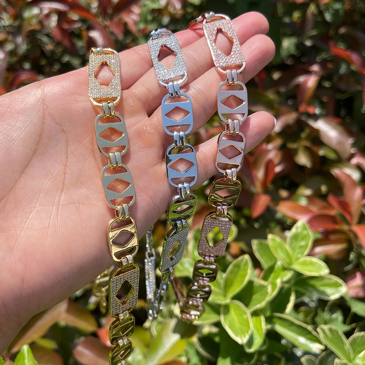 Bubble Letter Fashion Jewelry  Cuban Link Chain for Women Iced Out Prong Cubic Zirconia Hip Hop Necklace